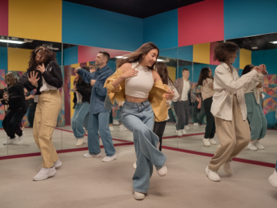 How to spot the exact audio moment a TikTok trend will explode and use it to pitch your first five reels